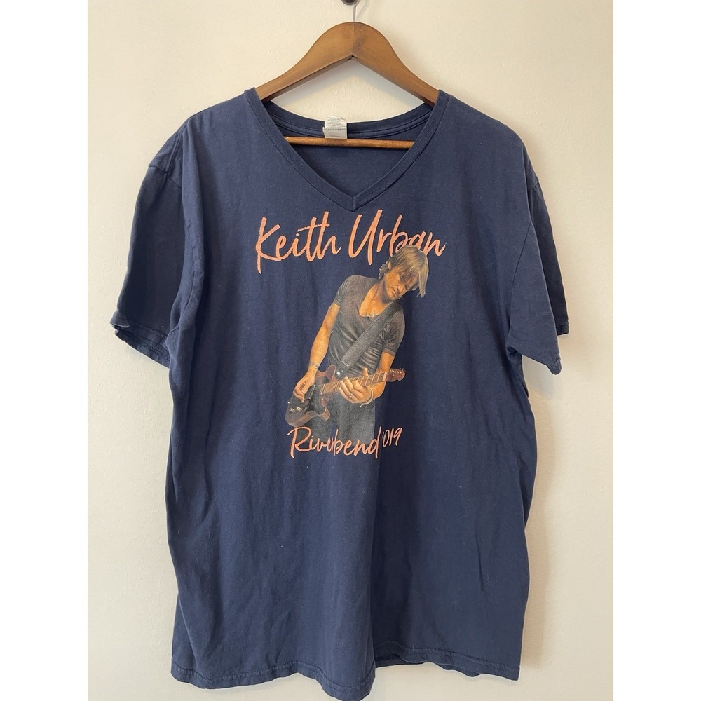 Keith Urban Riverbend 2019 Navy‎ Concert T-shirt Size XL Ringspun Cotton V-neck